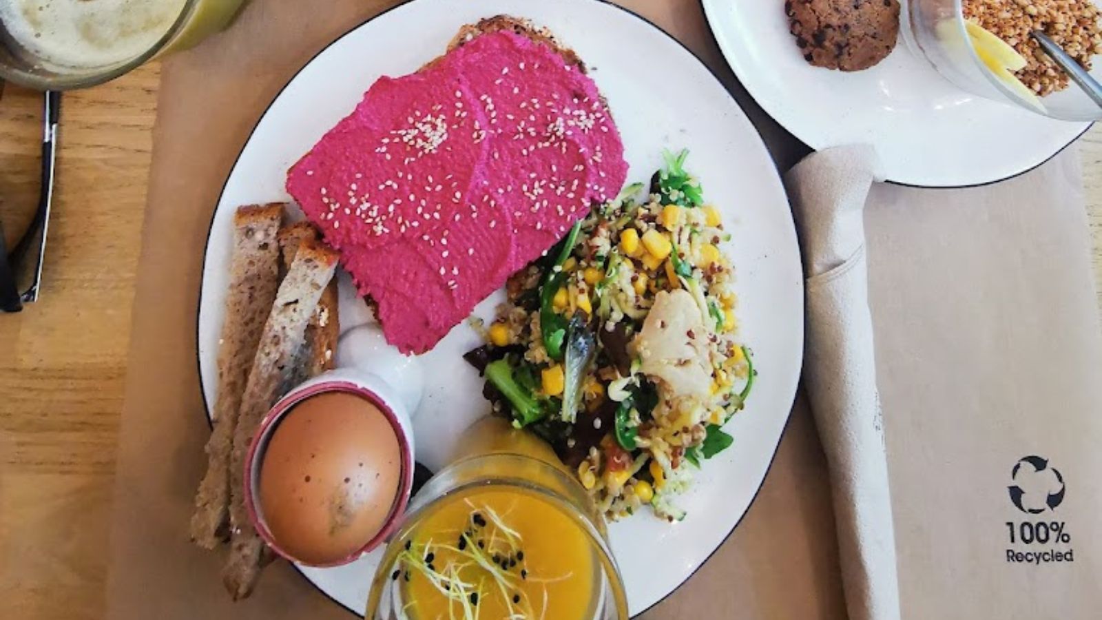 Paper Plane vegan brunch restaurant Nice